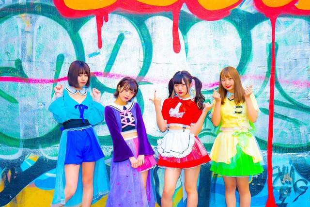 原石美少女《月埜ヒスイ》惊人好身材❤推敲应该有日规E~F罩杯级数