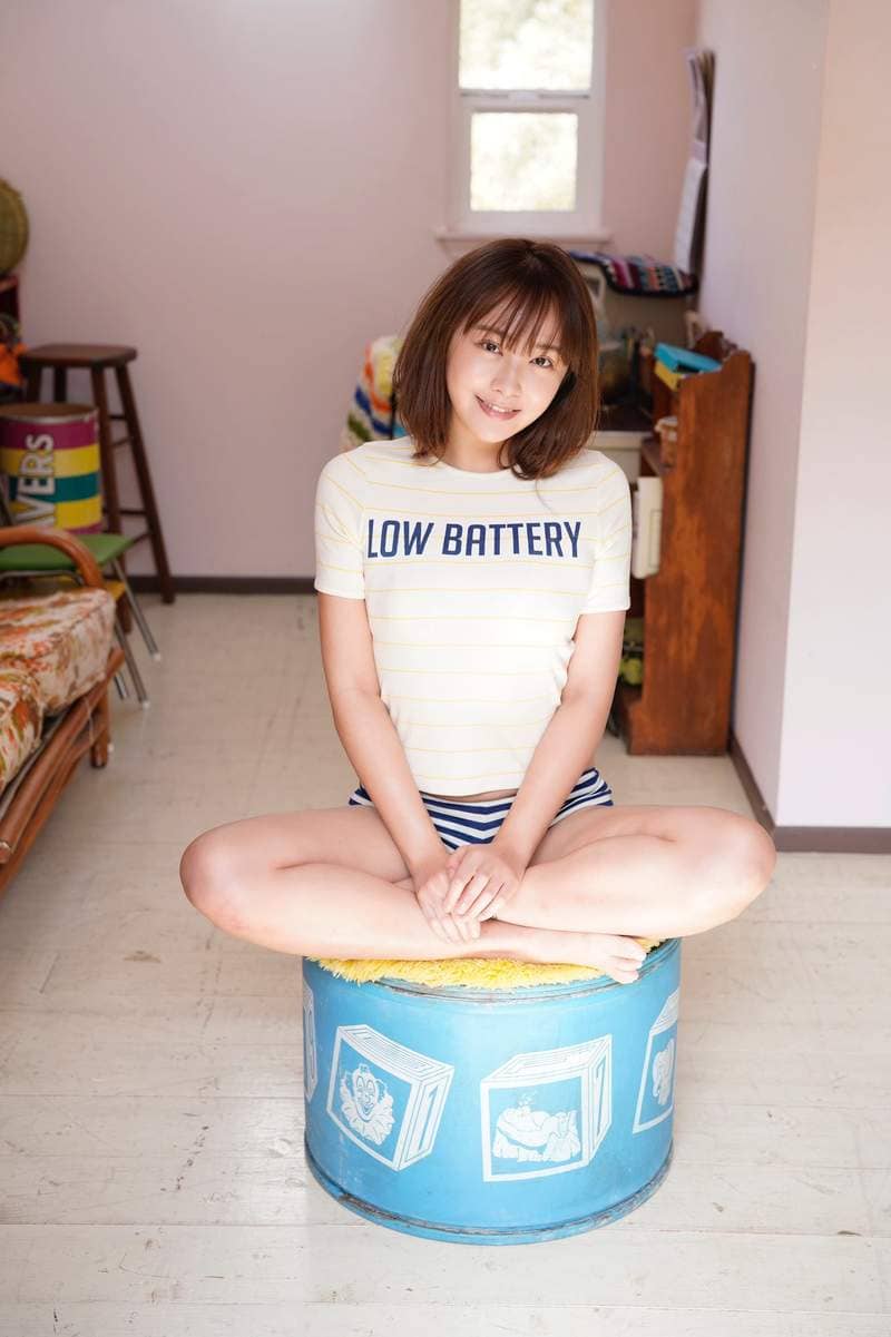 美乳youtuber《桥本甜歌》杂志写真展现无比的性感 美乳youtuber《桥本甜歌》杂志写真展现无比的性感