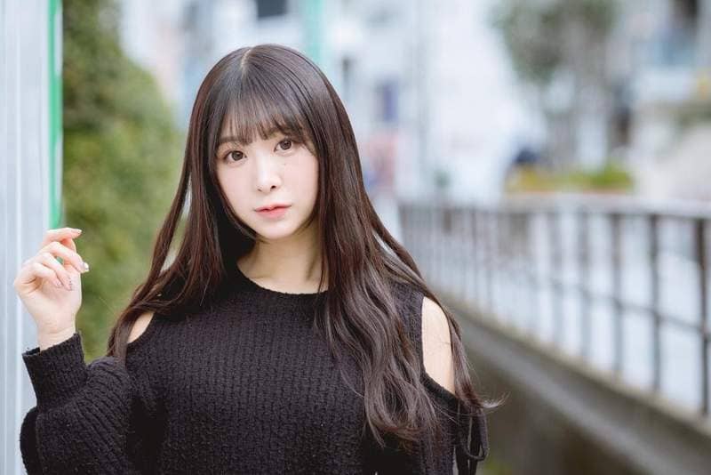 洋娃娃系正妹《真岛直美》8月三大主题节日的装扮超性感