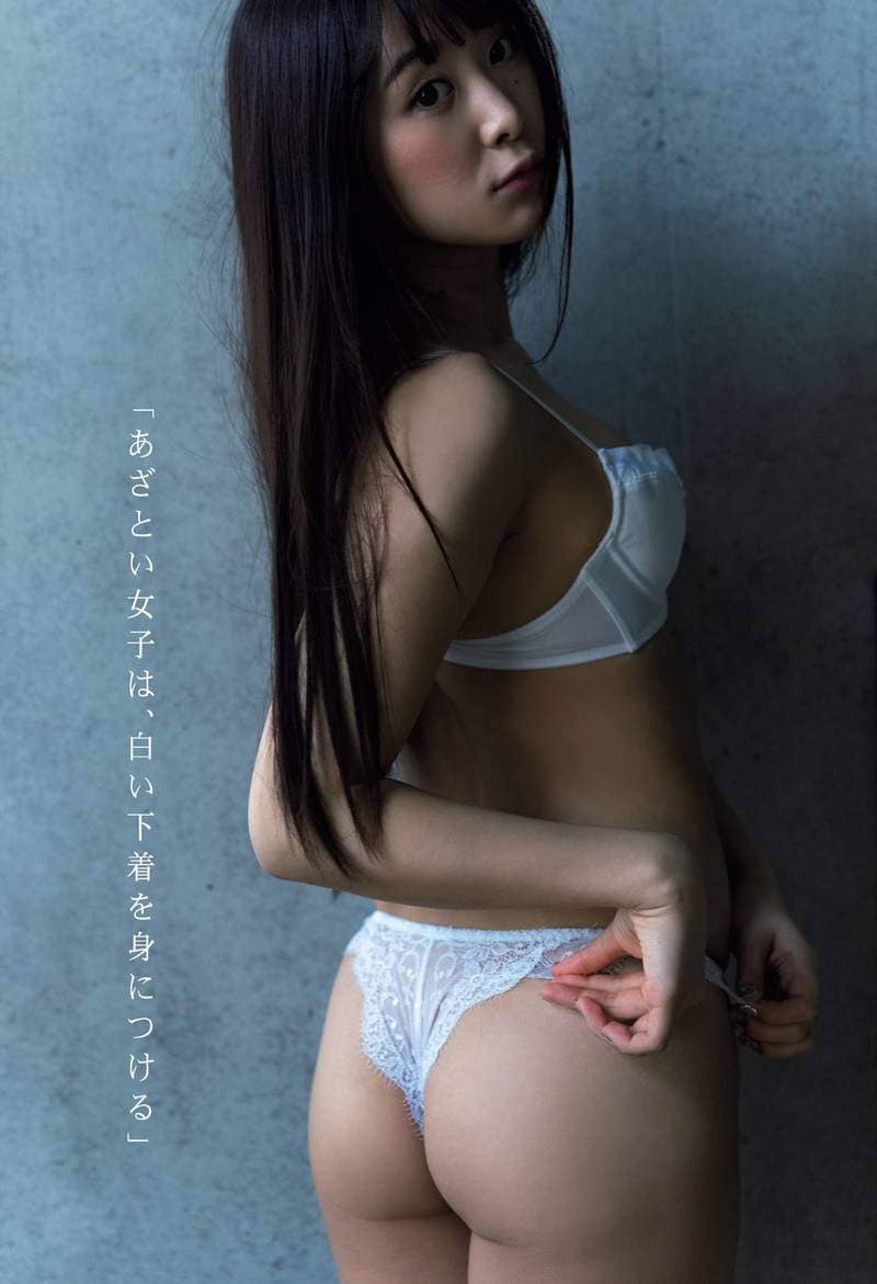 洋娃娃系正妹《真岛直美》8月三大主题节日的装扮超性感