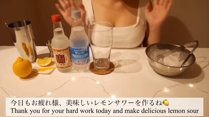 地方的妈妈教你《柠檬沙瓦》我现在正需要这种冰凉沁心的感觉❤