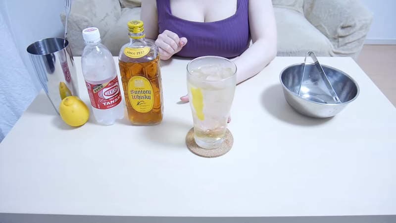 地方的妈妈教你《柠檬沙瓦》我现在正需要这种冰凉沁心的感觉❤