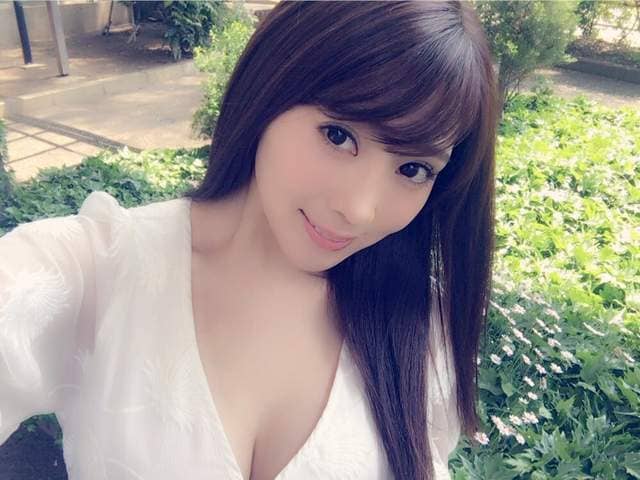 超美乳《森咲智美》穿上娜美泳装拍摄写真 真令人期待美照 ❤