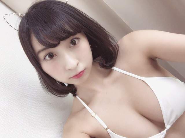 美腿报时《腿时计》又是个看不出时间但让人开心的时钟ww