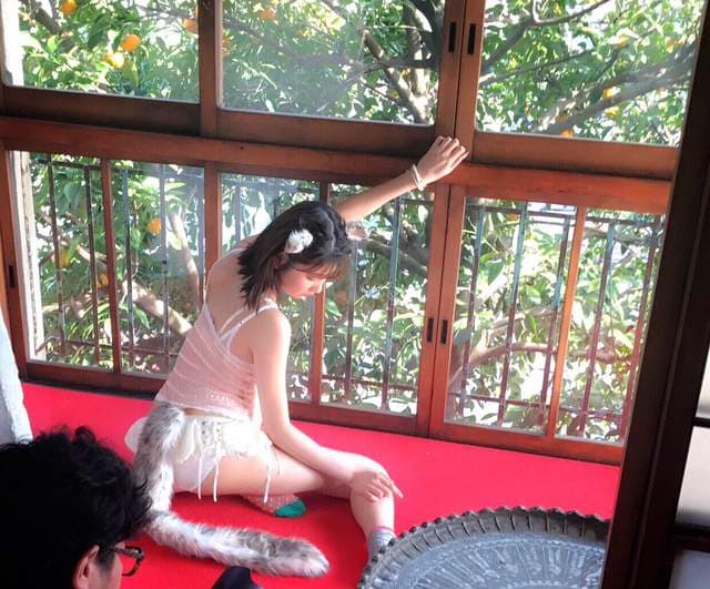 《如果猫变成可爱妹子的话》喵的勒这种写真我还不屌买一波吗