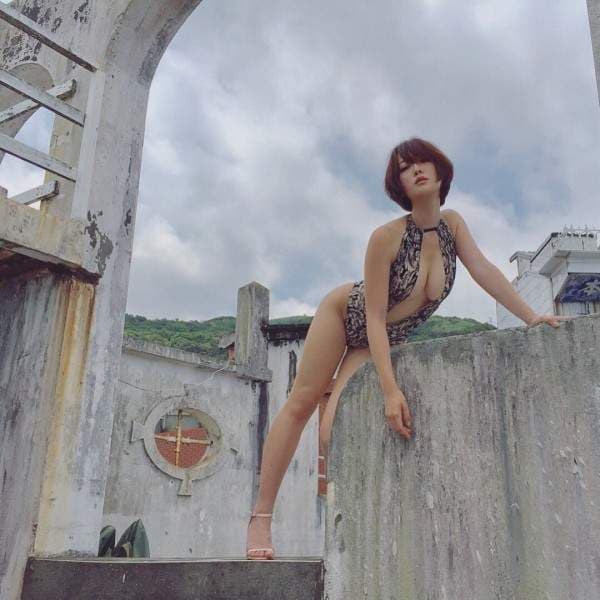 《忍野さらin台湾》最胸女大生来台拍摄写真上线啦