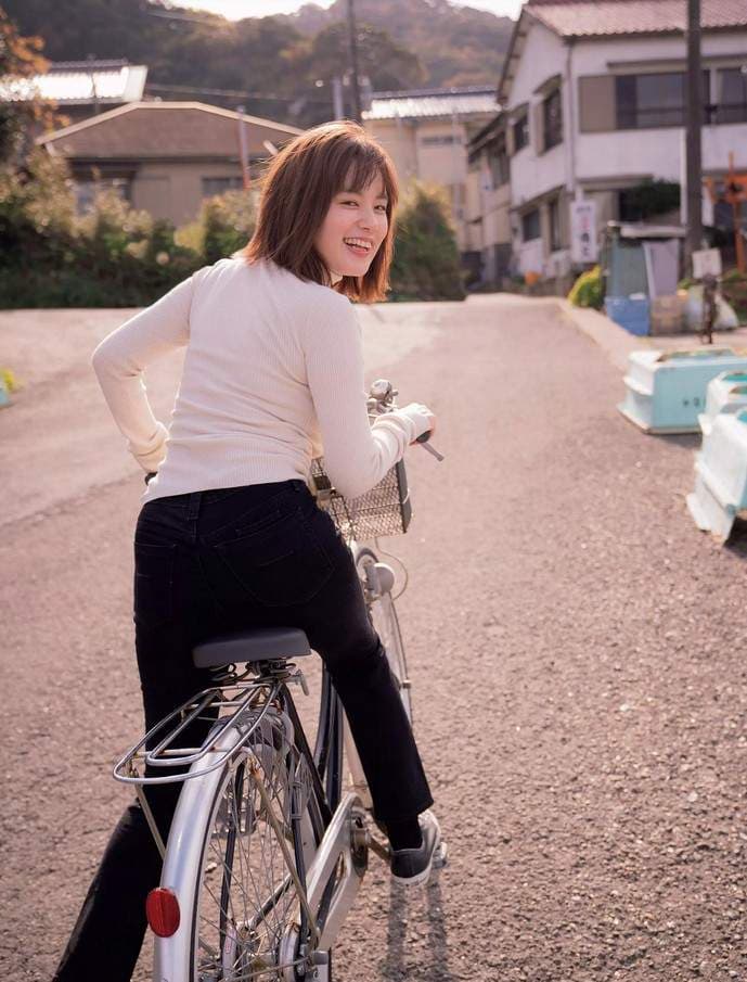 《笕美和子》Flash杂志写真性感慵懒的内衣特辑