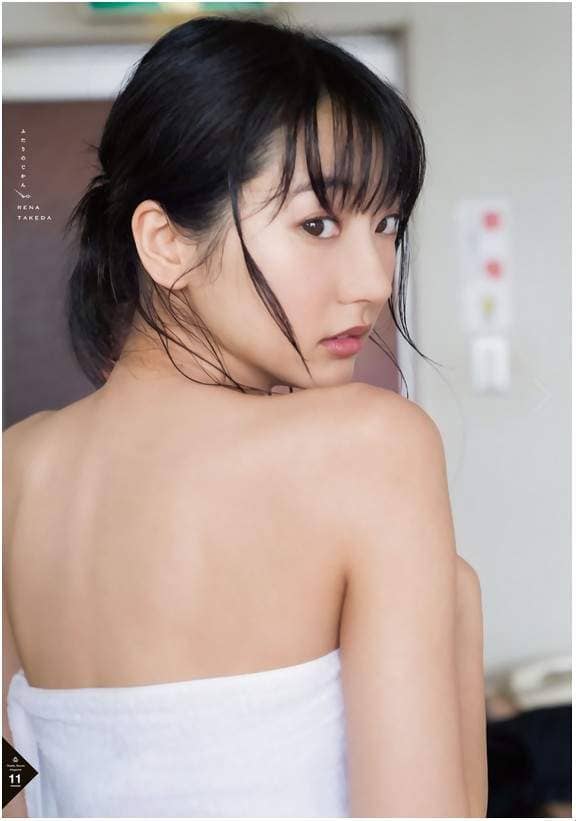 超绝可爱《武田玲奈》周刊少年3月写真让你看到她21岁小性感的一面