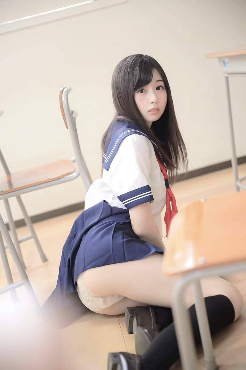 【有片】清纯妹子くりえみ《把脸埋进雨宫留菜的欧派里面》齁~半夜看这个叫我怎么受得了