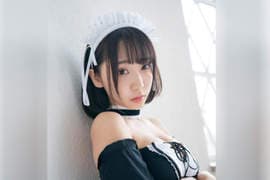 《伊织萌女仆写真特辑》我可以一整天看著她擦桌子都没有问题^^