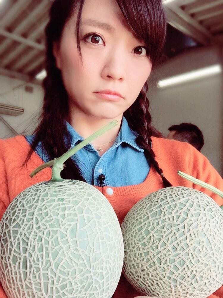 写真女星实测《E罩杯胸部的重量》男人是永远无法想像这不可承受之重的... 写真女星实测《E罩杯胸部的重量》男人是永远无法想像这不可承受之重的...