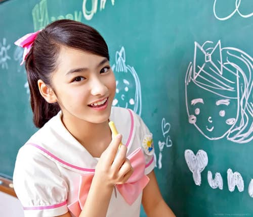 14岁虎牙美少女《平祐奈》原来是平爱梨亲妹妹