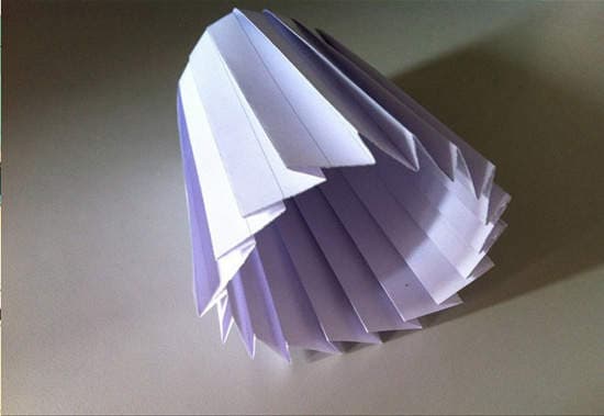 《百褶裙折纸》用纸也可以折出可爱的水手服