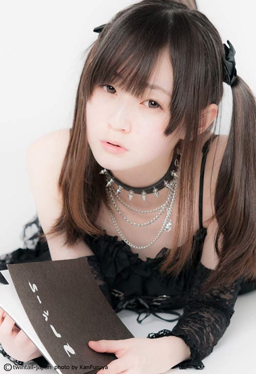 近卫理子（近卫りこ）绑起双马尾萌感爆炸的美眉