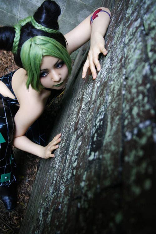 夜月歩　暴露的水手服下展现出强大的力量