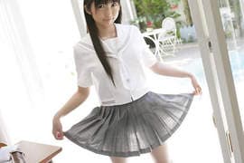 制服迷你裙排行　日本女子高中生裙子最短的地区