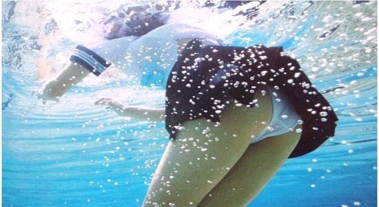 《水手服泳装》女孩们就穿这去玩水吧（冲啊）