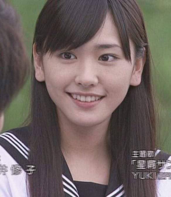 《新垣结衣水手服杀伤力无限大》10年前后怎么还是一模一样啊(((ﾟдﾟ)))
