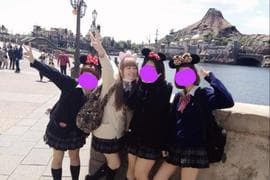 不灭的《制服迪士尼》出现了《最狂制服迪士尼》这定义上也是没有错啦XDDD