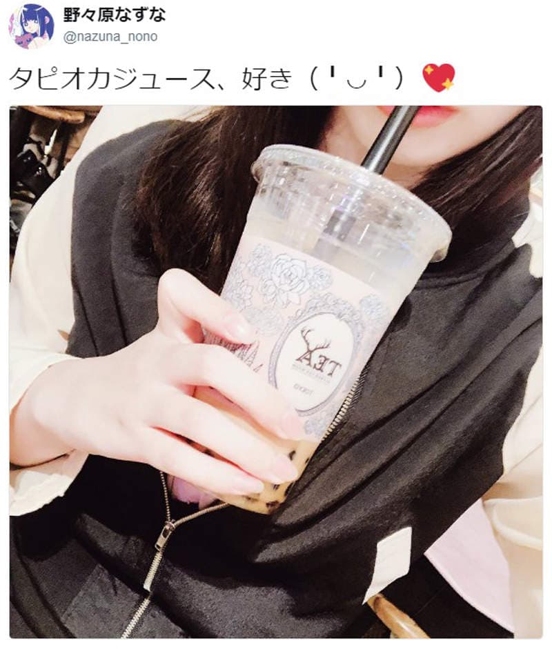SOD期待的美乳《新人AV女优野野原荠》这年头AV女优还要擅长画画呀……