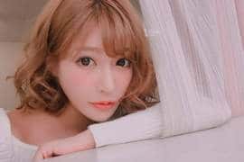 超人气AV女优《明日花绮罗》在推特宣布：「现在不拍AV了」进入无期限休业？引退？