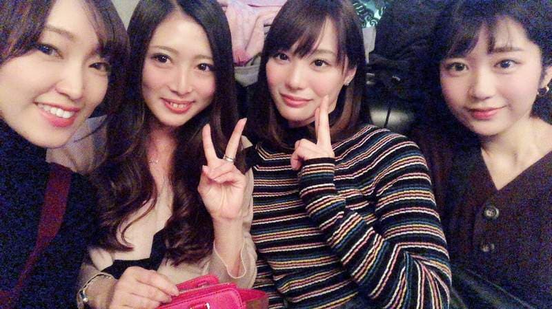 《AV女优铃村爱里》穿著粉丝的礼物参加忘年会 粉丝感动喊天使……