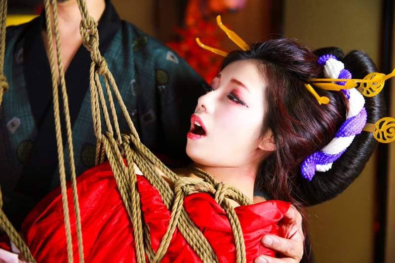 「咲夜由爱」极度诱惑紧缚Play《ツナマヨ》被捆绑的眼神太勾人让人冻咩条