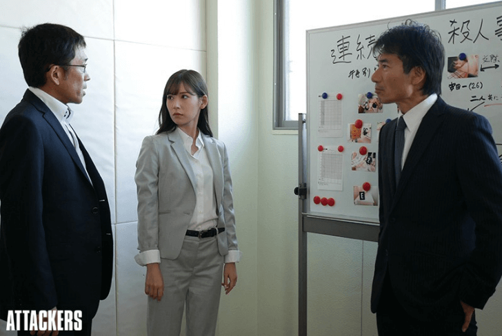 清新AV女优【明里䌷】大玩角色扮演，居然搜查官也能这么情色、SHKD-836