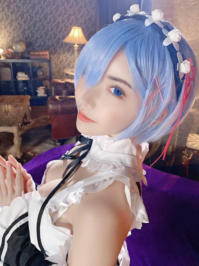 AV女优深田咏美cos《从零开始的异世界生活》雷姆