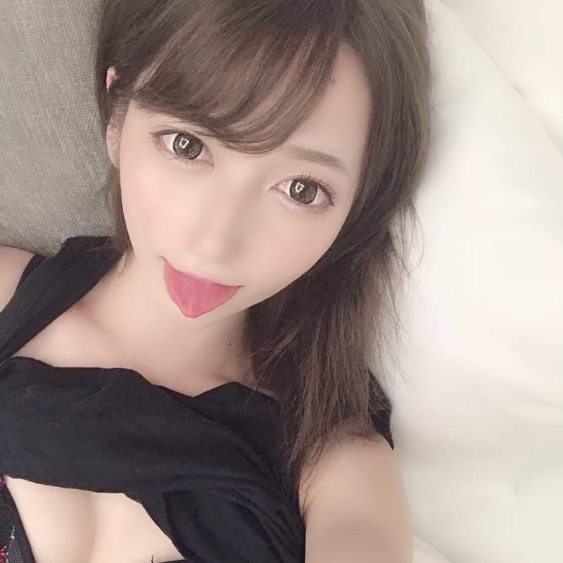 AV版女装男子《爱泽SARA》又一个让男人兴奋女人崩溃的带把美少女...