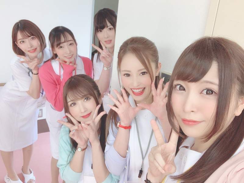 《AV女优医院拍片炎上》莲实克蕾雅与桐嶋莉乃歧视风波 恶搞复健被骂翻删文止不住火