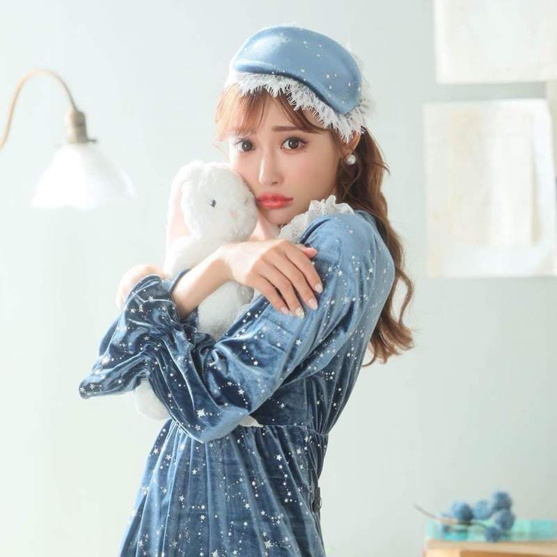 《明日花绮罗AV女优正式毕业》最新写真看一波，听说这是她本人目前最满意的性感体态❤