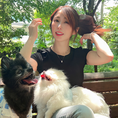 没有片拍只能卖 退休女优有点惨