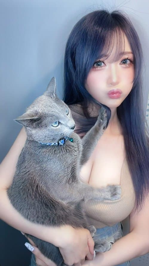 不是片商不是父母不是经纪人！女优身边的不定时炸弹是