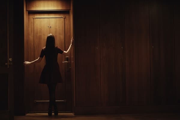 每天通车五小时照顾吃软饭爸爸 女大生抛弃老家下海拍AV自立