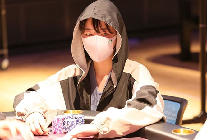 这些日本AV女优居然是赌神！专为打德州扑克创推特号-【三宫椿】